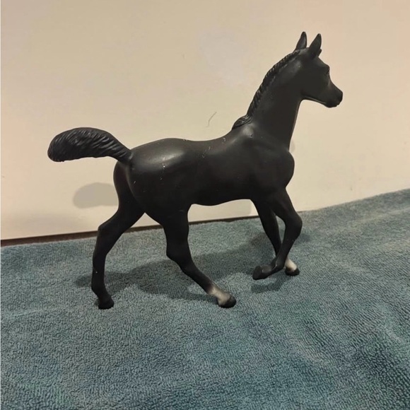 Grand Champion Horses with Tack Accessories - Picture 9 of 10